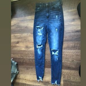 American Eagle sz 4 Ripped jeans with jean patches